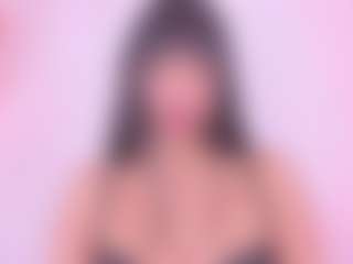 Live cam show with Aprilalen - Oil on crypto-cams