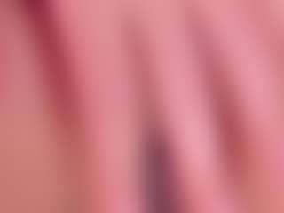 Live cam show with Aprilalen - Petite on Camsoda