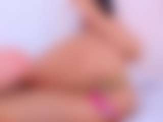 Live cam show with Aprilalen - Oil on boobsie.com