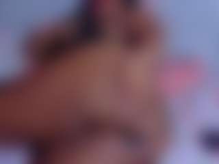 Live cam show with nia-evans - Mature on Dolls Live