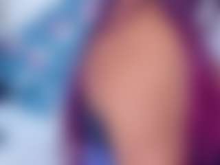Live cam show with nia-evans - Middle Aged on sexylive.show