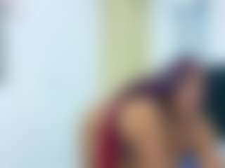 Live cam show with nia-evans - Mature on hrnylive.com