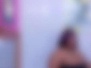 Live cam show with nia-evans - Mature on Camsoda