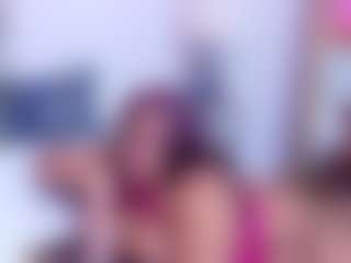 Live cam show with nia-evans - Bedroom Mature on Camsoda