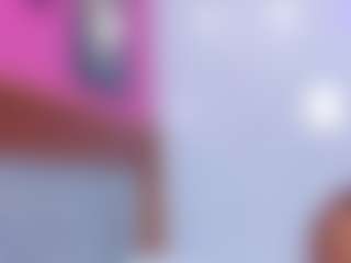 Live cam show with nia-evans - Middle Aged on milfzrlive.com