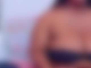 Live cam show with nia-evans - Joi on Camsoda