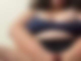 msprettylatina's Live Sex Cam Show