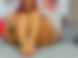 AnahiRoberts MILF webcam performer live streaming