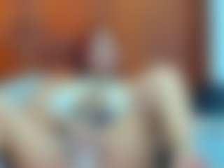 Live cam show with AnahiRoberts - Bedroom on StripNow