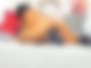 AnahiRoberts MILF webcam performer live streaming