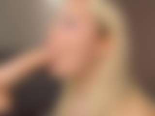 Live cam show with Liza - Big Tits on UwU Esports