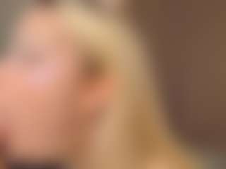 Live cam show with Liza - Big Tits on AdultVida.com