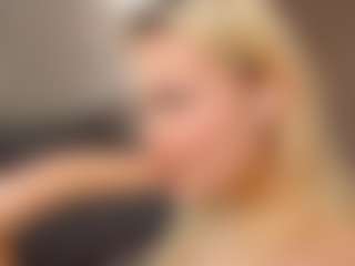Live cam show with Liza - Squirt on alttransgirls