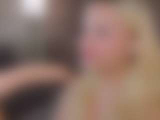 Live cam show with Liza - Moaning on Camsoda