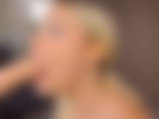 Live cam show with Liza - Facial on Camsoda