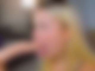 Live cam show with Liza - Blonde Hair on Milfs Live