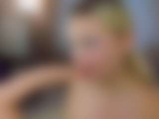 Live cam show with Liza - Facial on Camsoda