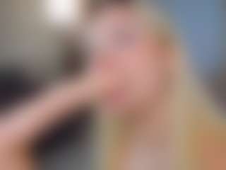 Live cam show with Liza - Blonde Hair Lovense on CamClone