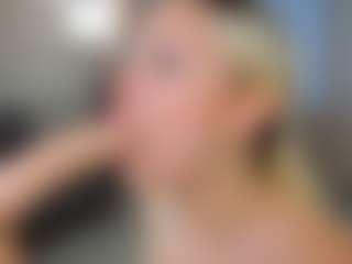 Live cam show with Liza - Blonde Hair Amateur on nudelive.tv