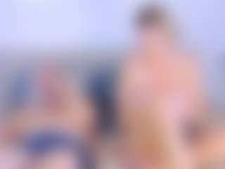 Live cam show with Annie and Andrew - Brown Hair on numayanayam.club
