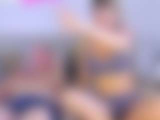 Live-Cam-Show mit Annie and Andrew - Korean auf Camsoda