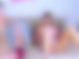 Annie and Andrew MILF webcam performer live streaming