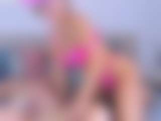 Live cam show with Annie and Andrew - Cute on TeamSkeetLive