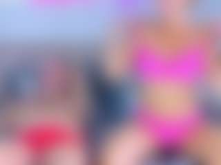 Live cam show with Annie and Andrew - Threesome on Camsoda