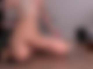 Live cam show with VittaHotAsss - MILF on xDating
