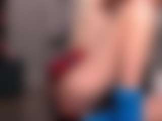 Live cam show with VittaHotAsss - Average on Camsoda