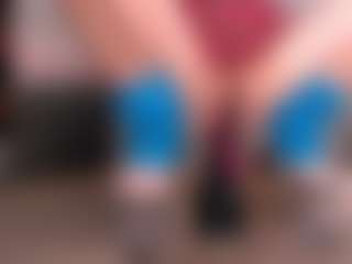Live cam show with VittaHotAsss - Average on Camsoda