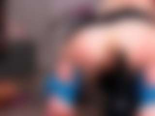VittaHotAsss MILF webcam performer live streaming