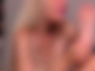 Live cam show with VittaHotAsss - Petite MILF on iamadamtest123.com