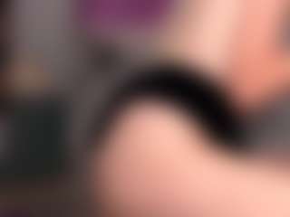 Live cam show with VittaHotAsss - Shaved Pussy MILF on thefappeningchat.com
