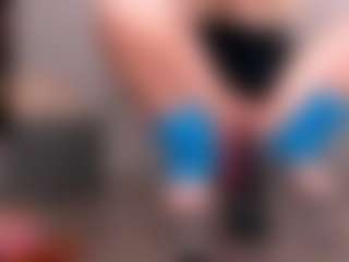 Live cam show with VittaHotAsss - Blonde Hair Petite on hrnylive.com