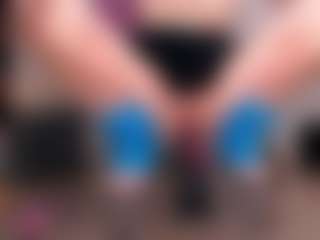 Live cam show with VittaHotAsss - Blonde Hair Fetish on SinfulBabes
