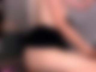 Live cam show with VittaHotAsss - Blonde Hair MILF on Latina Girls