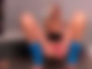 Live cam show with VittaHotAsss - Squirt on CamClone