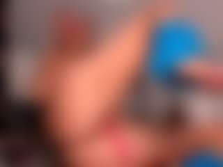 VittaHotAsss MILF webcam performer live streaming