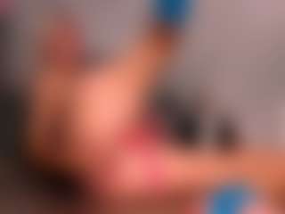 Live cam show with VittaHotAsss - Blue Eyes on Camsoda