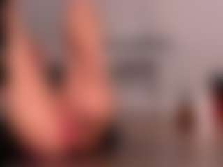 Live cam show with VittaHotAsss - Fingers on Camsoda