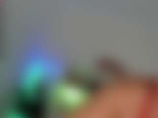 Live cam show with Angeldammilf - Rubia on live.xbliss.ai
