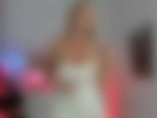 Live cam show with Angeldammilf - Blonde Hair MILF on Cam Slut