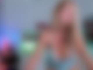 Live cam show with Angeldammilf - Gamer Mature on TeamSkeetLive