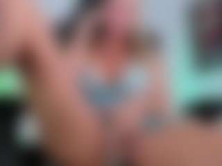 Live cam show with Angeldammilf - Blonde Hair Curvy on Milfs Live