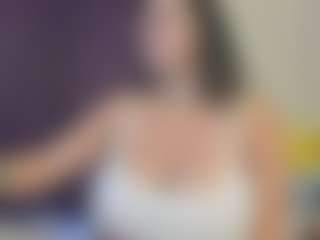 Live cam show with bigt3ti - Latina on CamSodaAdn