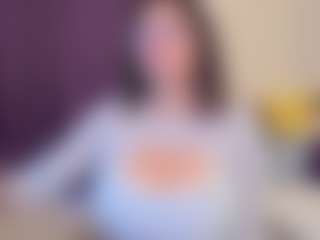 Live cam show with bigt3ti - Flirt on Mixed Magazine Live