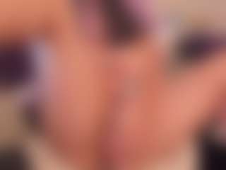 bigt3ti's Live Sex Cam Show