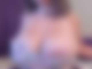 Live cam show with bigt3ti - Tease Big Tits on sexylive.show