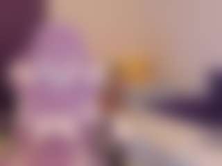 Live cam show with bigt3ti - Brown Eyes Big Tits on CamClone